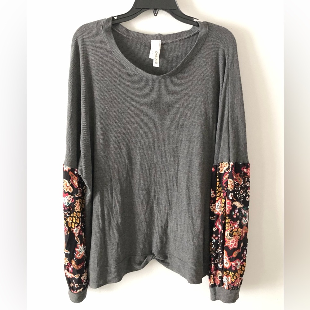 VTG Crepas Floral Sleeve Boho Top